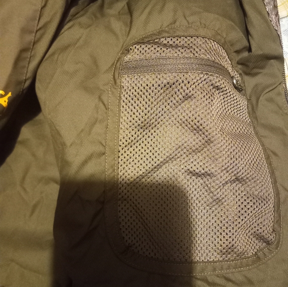 Under Armour Coat - Picture 11 of 14